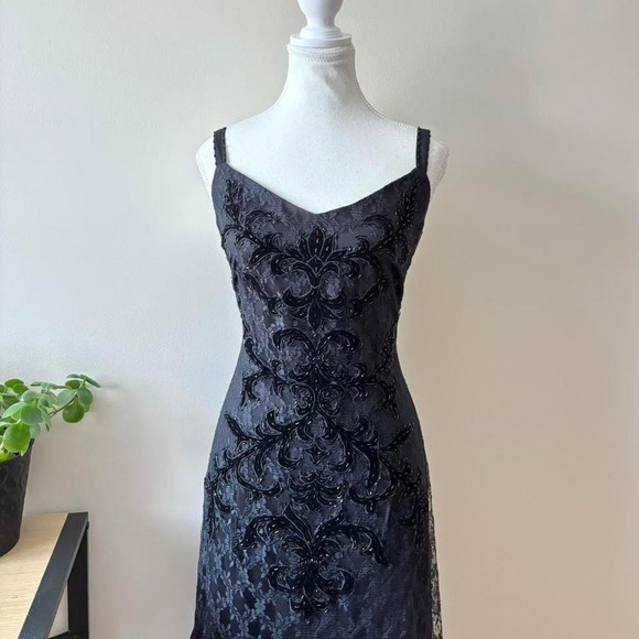 VINTAGE BLACK MAXI DRESS - Picture 3 of 5